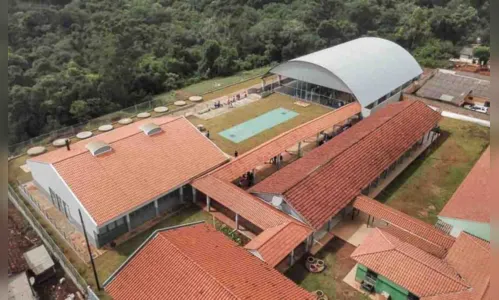 
							Governador inaugura obra de ampliação do colégio indígena de M. Ribas
						
						