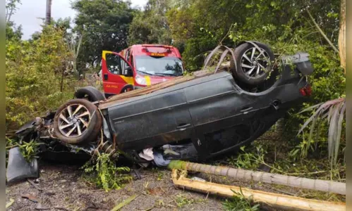
							Capotamento de carro deixa uma pessoa ferida, em Lidianópolis
						
						