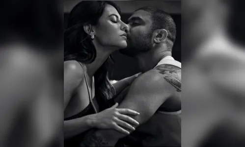 
						
							Paolla Oliveira posta foto sensual Diogo Nogueira e agita internet
						
						