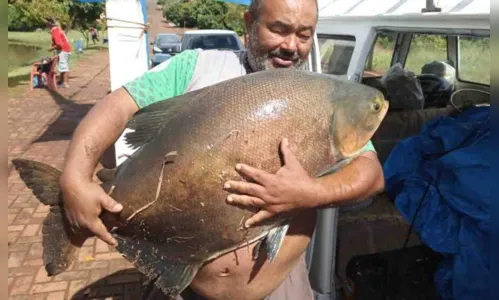 
						
							Pescador pega tambaqui com quase 30 Kg em lago do Paraná
						
						