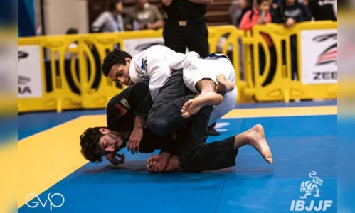 
							Vinicius de Souza domina a categoria peso leve em campeonato dos EUA
						
						