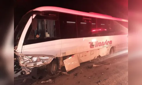 
						
							Acidente entre carro e ônibus mata enfermeira do Samu no Paraná
						
						