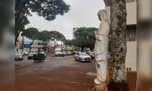 
						
							Imagem de N. S. de Lourdes começa a ser restaurada em Apucarana
						
						