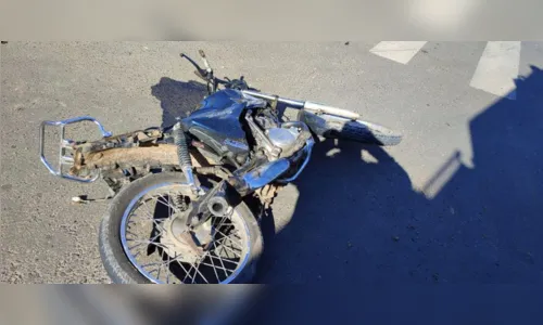 
						
							Adolescente de 17 anos morre ao pilotar moto e se envolver em acidente
						
						