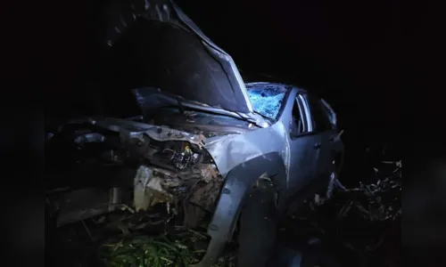 
						
							Motorista fica em estado grave após capotamento na BR-376, em Jandaia
						
						