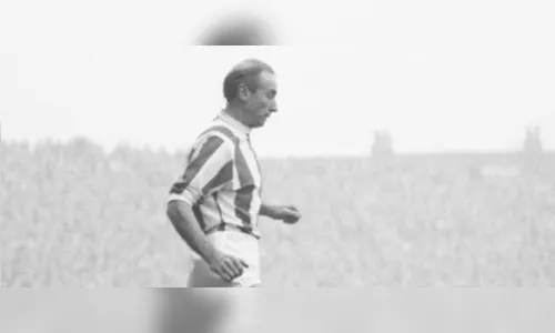 
							O recorde impressionante do jogador mais velho a marcar um gol
						
						