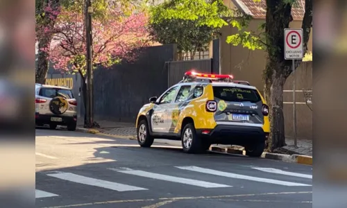 
						
							Veículo furtado dos Correios é localizado sem cinco encomendas
						
						