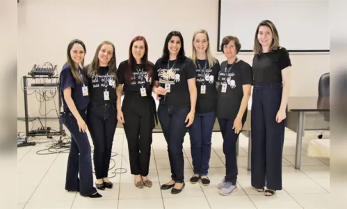 
						
							Primeira turma de servidores municipais conclui Curso Básico de Libras
						
						