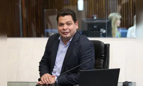 
						
							Deputado estadual se envolve em acidente no noroeste do PR
						
						