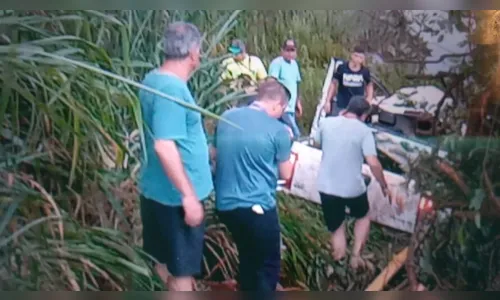 
						
							Prefeito de Marilândia do Sul, esposa e os dois filhos sofrem acidente
						
						