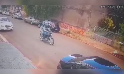 
						
							Polícia divulga vídeos de assassinos de empresário em Apucarana; veja
						
						