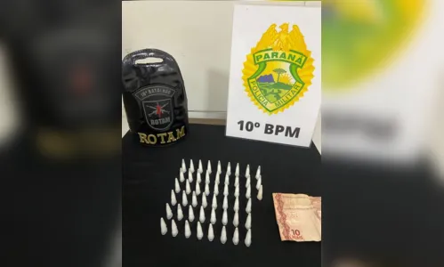 
						
							Adolescente de 15 anos é preso com 51 pinos de cocaína em Apucarana
						
						