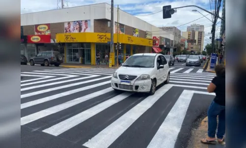 
						
							Prefeitura inova em faixa de pedestres na Rua Ponta Grossa
						
						