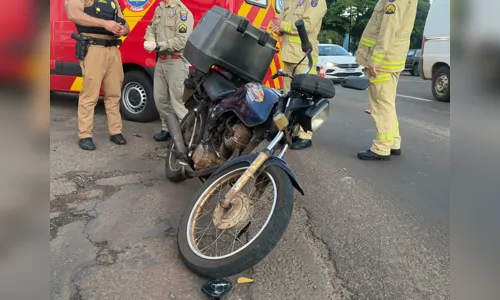 
						
							Motociclista fratura o braço após acidente na Avenida Minas Gerais
						
						