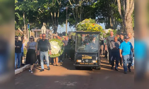 
						
							Com cortejo dos Bombeiros, Ivaiporã se despede de vice-prefeito
						
						