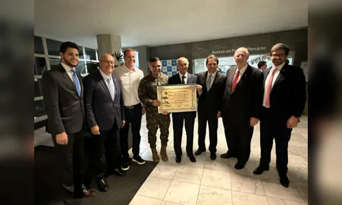 
						
							Agropecuarista Oezir Kantor recebe título de Cidadão Benemérito do PR
						
						