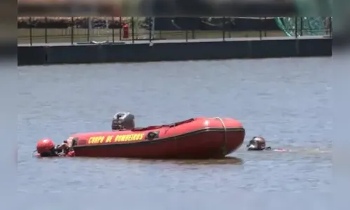 
						
							Corpo de Bombeiros faz buscas por vítima de afogamento no lago Igapó
						
						