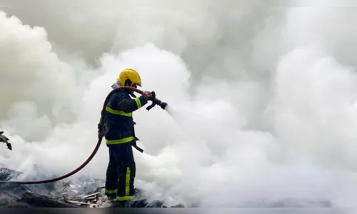 
						
							Corpo de Bombeiros já atendeu quase 2 mil ocorrências apenas neste ano
						
						