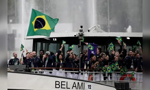 
						
							Jogos de Paris começam com problemas dentro e fora das arenas
						
						