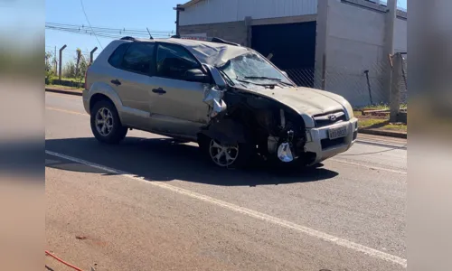 
						
							Veja como ficou veículo que colidiu contra poste em Apucarana
						
						