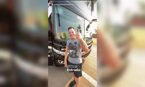 
						
							Ônibus da dupla João Neto e Frederico se envolve em acidente na BR-040
						
						