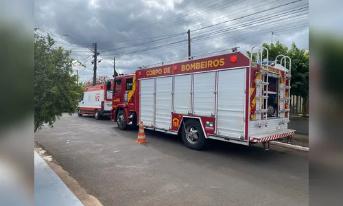 
						
							Trabalhador fica ferido gravemente após cair de telhado em Apucarana
						
						