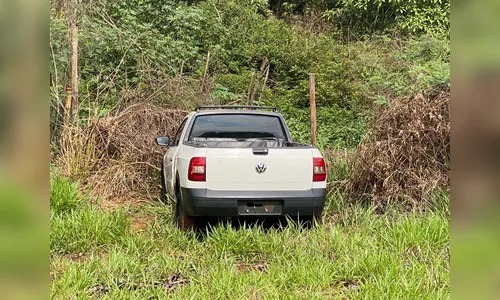 
						
							Saveiro roubada por criminosos armados é encontrada em Apucarana
						
						