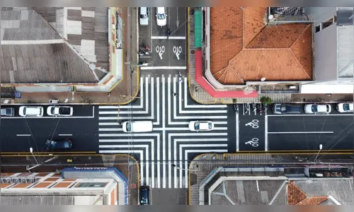 
						
							Rodolfo afirma que vai retirar faixas polêmicas da Rua Ponta Grossa
						
						