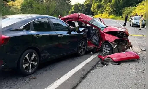 
						
							Três pessoas morrem e seis ficam feridas em acidente na BR-476
						
						