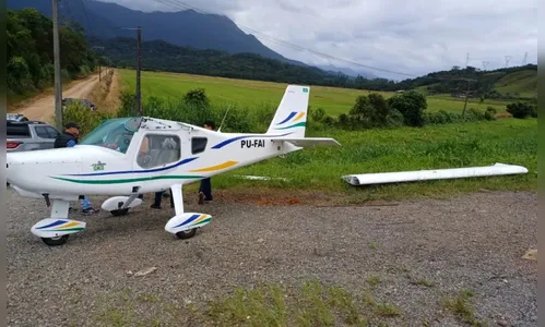 
						
							Avião que fez pouso forçado na BR-101 teve que ser desmontado; veja
						
						