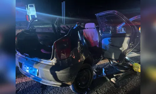 
						
							Colisão entre caminhão e carro deixa homem gravemente ferido na BR-376
						
						