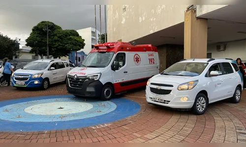 
						
							Prefeitura entrega ambulância para o Samu e dois carros para Saúde
						
						