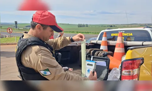 
							Acidente entre carros na PR-444 deixa ao menos cinco feridos
						
						