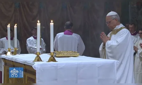 
						
							Em 1ª missa, novo papa Leão 14 destaca Igreja evangelizadora
						
						