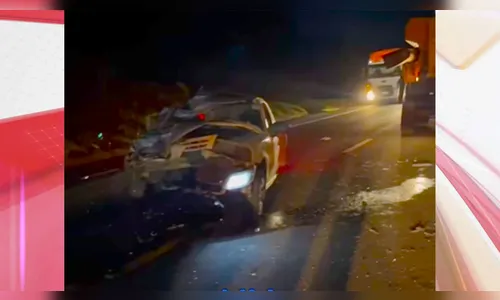 
							Homem sofre ferimentos graves após batida entre carro e colheitadeira
						
						