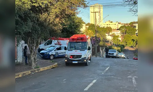
							Pai e filho ficam feridos em acidente entre carro e moto em Apucarana
						
						