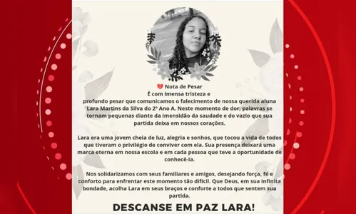 
							Adolescente morre após carro com pane ser atingido por outro veículo
						
						