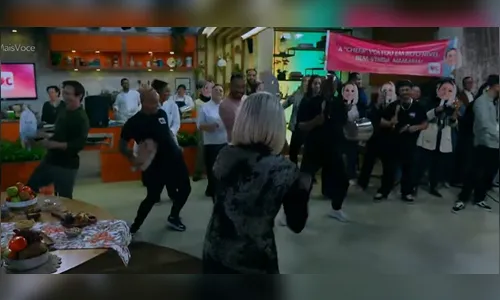 
							Ana Maria Braga chora ao retornar à apresentação do 'Mais Você'
						
						