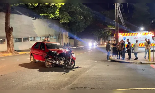 
						
							Motociclista fica ferido após colisão em cruzamento de Apucarana
						
						