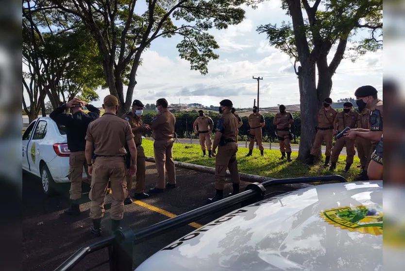 Policiais militares recebem instruções para abordagem em Apucarana