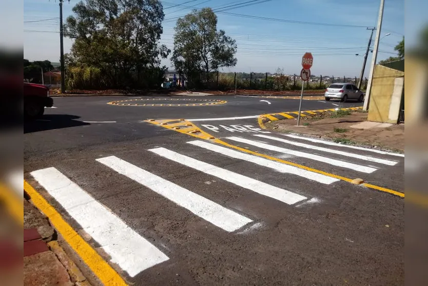 Após alargamento, Avenida Santa Catarina ganha sinalização