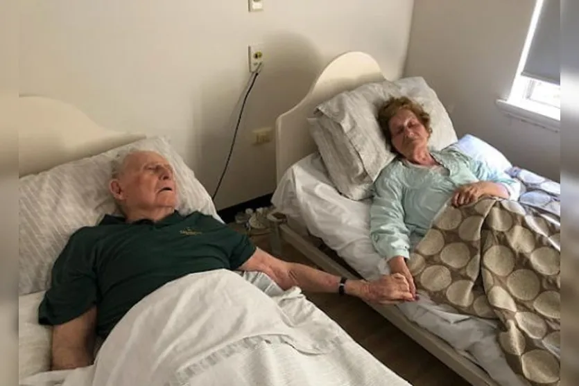 Casados ​​há 70 anos, idosos morrem de mãos dadas