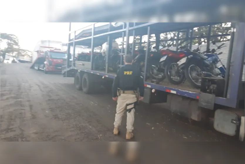 Operação da PRF apreende 27 veículos e maconha em Apucarana