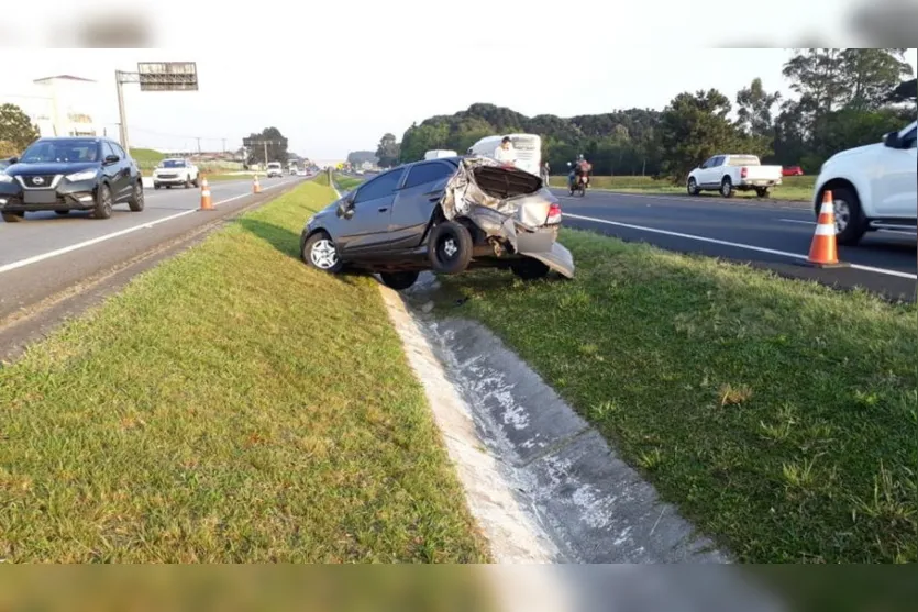 Neblina causa constantes acidentes em trecho da BR-277, no Paraná