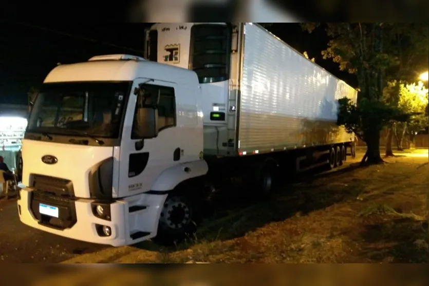 Caminhão roubado em Imbaú é recuperado em Apucarana