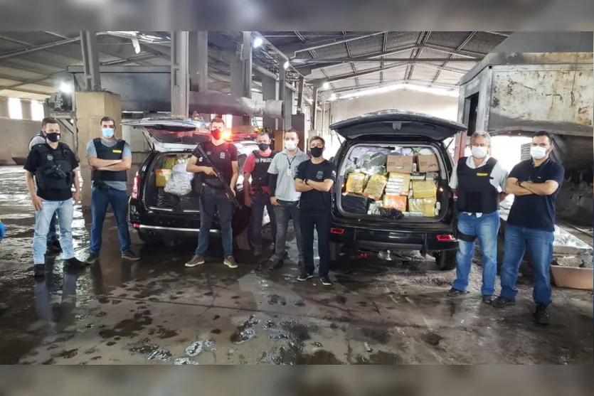 Polícia Civil incinera mais de 400 Kg de maconha e outras drogas