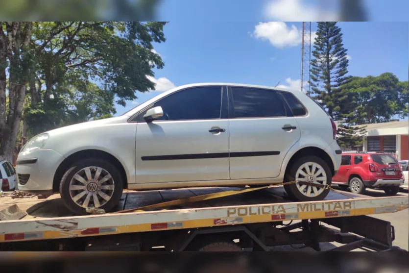 PM de Apucarana recupera carro roubado em Arapongas