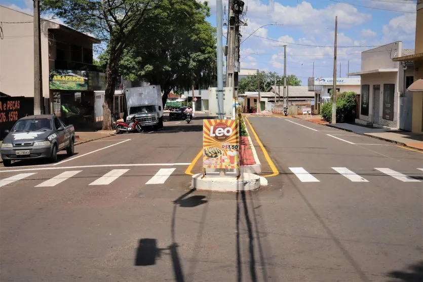 Diretran realiza melhorias na sinalização viária na Vila Araponguinha