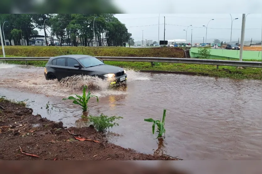 Chuva causa estragos em cidades do Paraná; Fotos