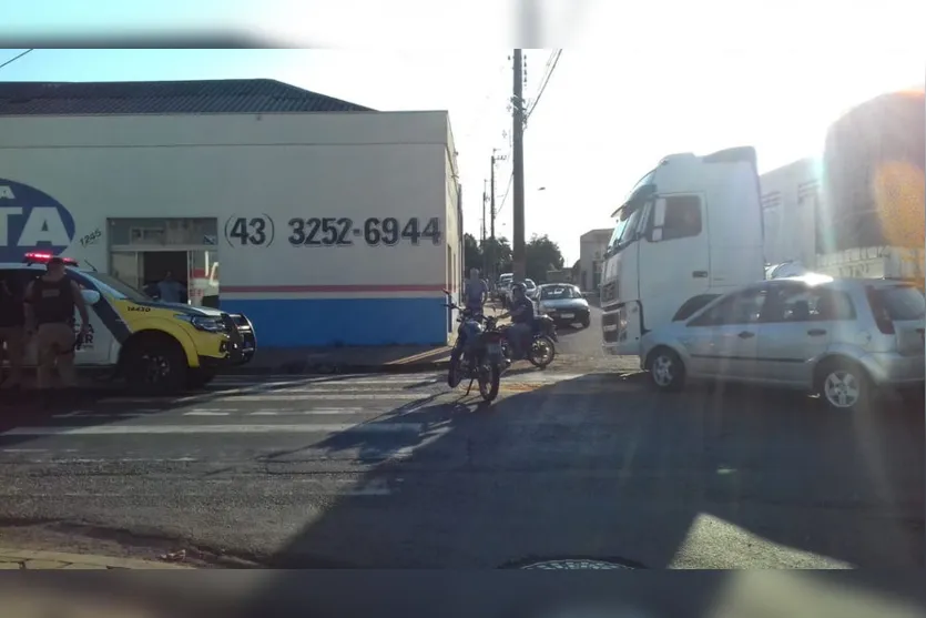 Acidente é registrado na tarde desta terça na Av. Maracanã